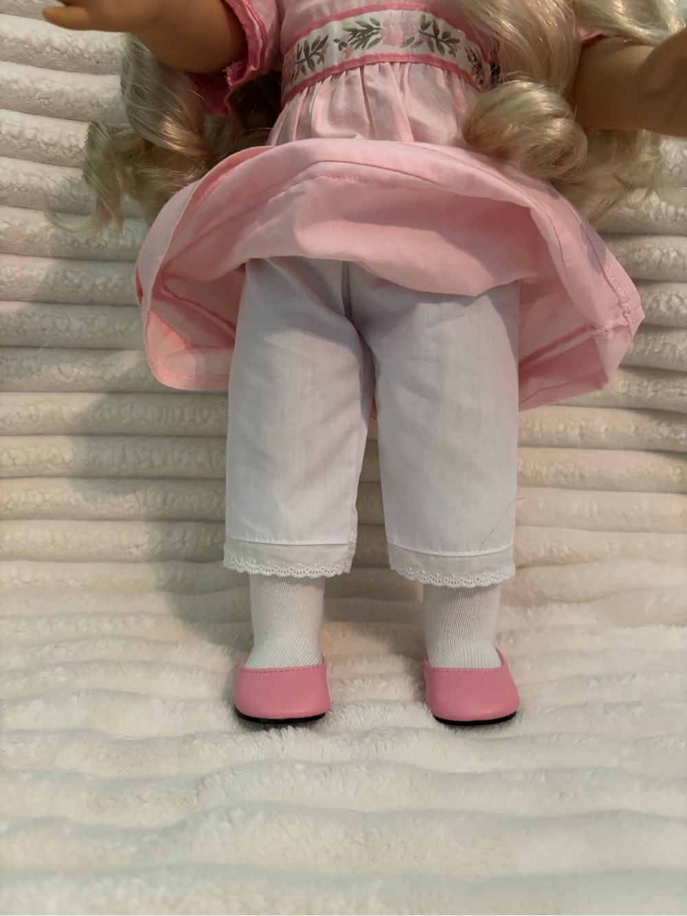 American Girl Caroline Abbott Doll in Light Pink Outfit - Picture 4 of 14